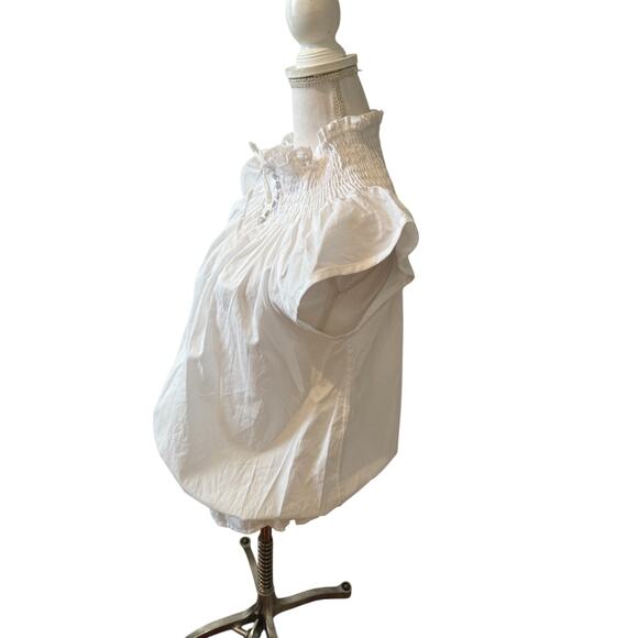 Isabella Rodriguez Smocked Neck Poplin Top White L - Picture 3 of 6